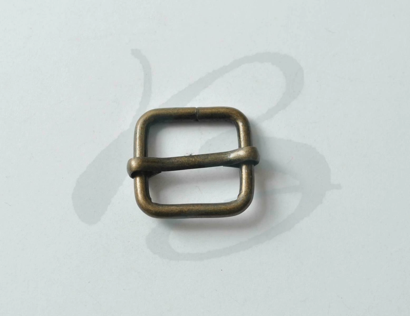 IRON SLIDING BUCKLE --mm VARIOUS COLOURS 