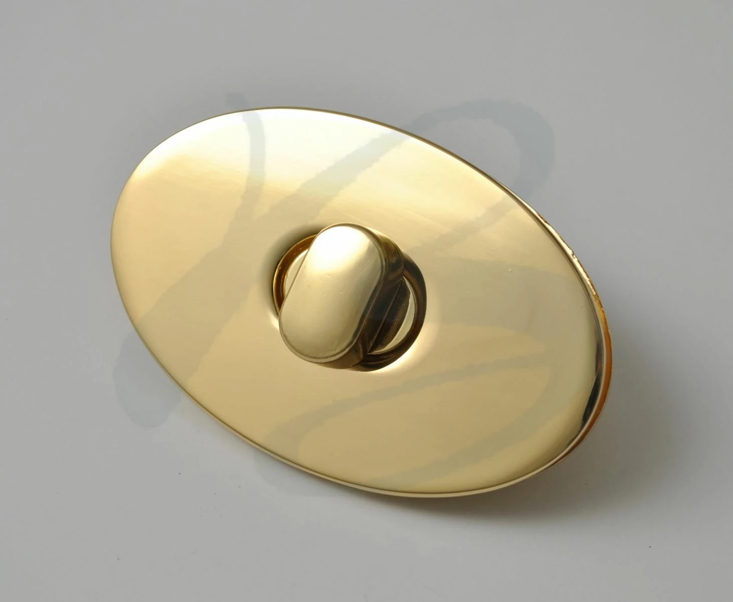 ZAMAK OVAL TURN LOCK WIDTH 69 mm X HEIGHT 47 mm VARIOUS .COLOURS