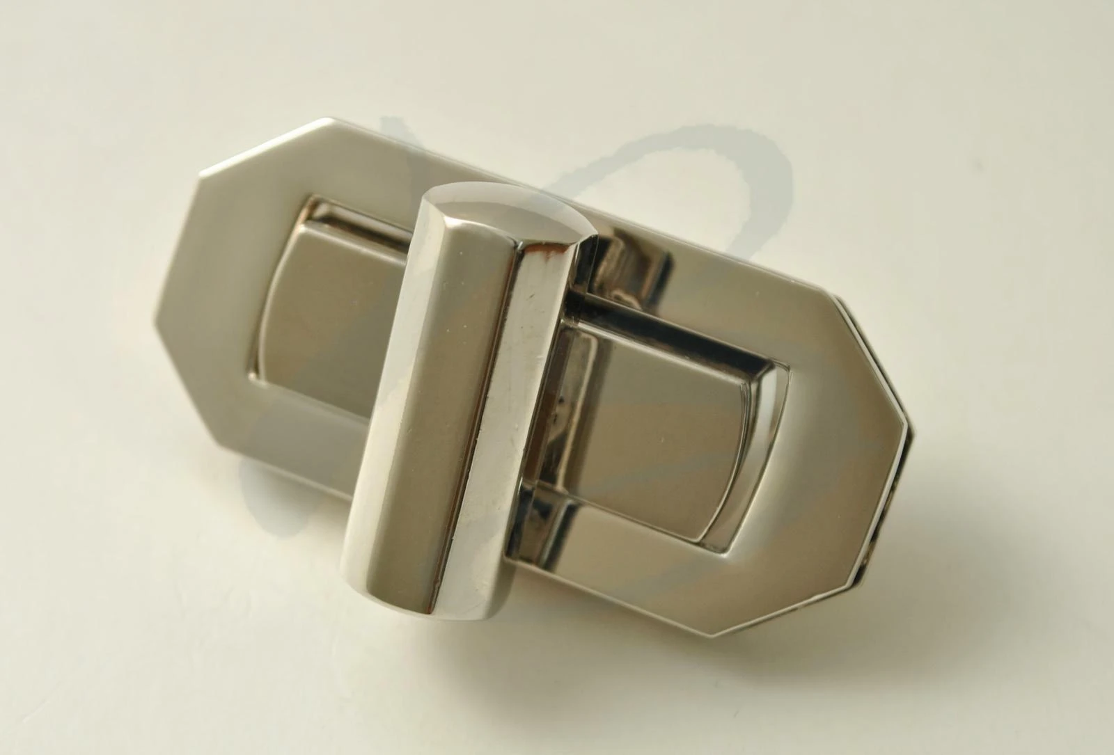 ZAMAK LOCK --mm VARIOUS COLOURS 