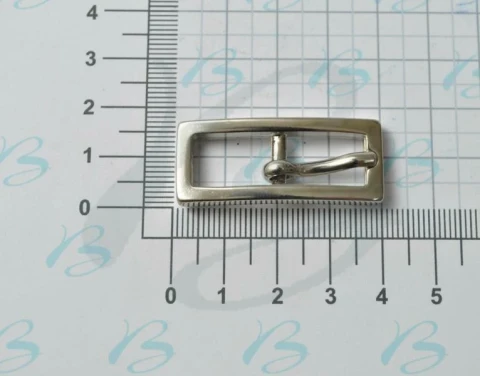 ZAMAK RECTANGULAR BUCKLE WIDTH 10 mm X 33 mm WIRE THICKNESS .3 mm