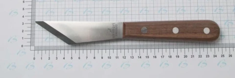 COLTELLO MANUALE " AKIMORI " PER SCARNIRE